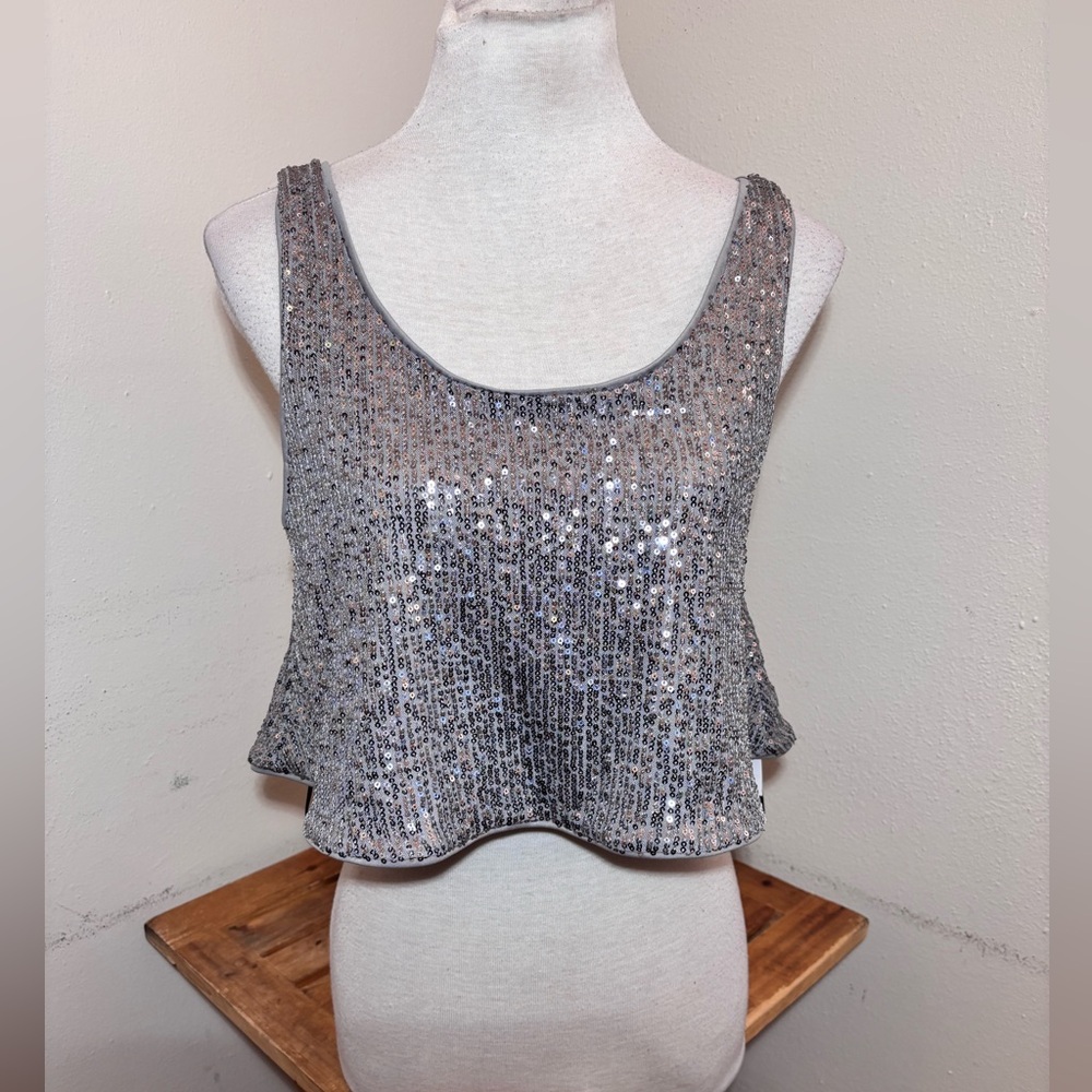 Wild Fox Armidale Crop Tank NWT